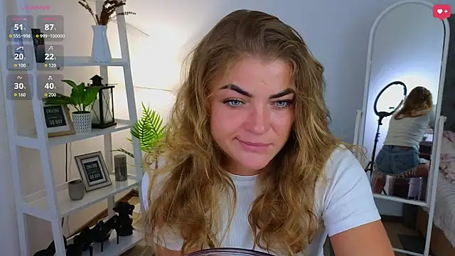 Donna Sun online show from September 2025 04:33:02 AM