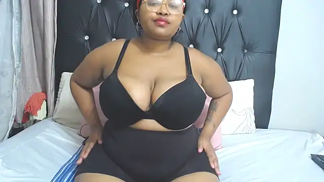 Snapshot of Chubbyvette chatting on February 2025 10:12:01 AM Chubbyvette online show from February 2025 10:12:01 AM