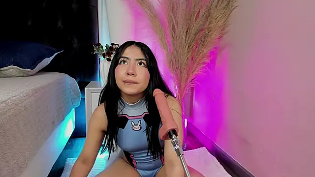 aniie west online show from September 2025 01:44:02 PM