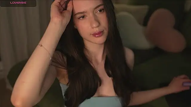 Snapshot of justbarbiee chatting on April 2026 07:00:01 PM justbarbiee online show from April 2026 07:00:01 PM