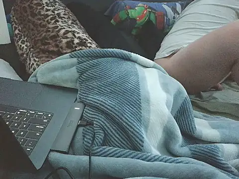 Snapshot of JuiicyASIAN chatting on November 2025 10:14:01 AM JuiicyASIAN online show from November 2025 10:14:01 AM