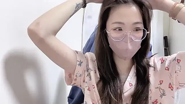 Chu1314 online show from November 2025 03:37:02 PM