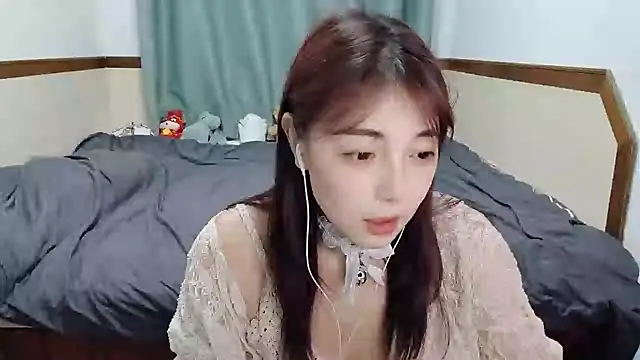 Song 99 online show from February 2025 02:02:01 PM