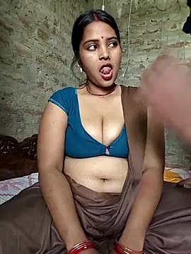 Snapshot of Simrandeshipp chatting on March 2026 04:59:02 AM Simrandeshipp online show from March 2026 04:59:02 AM
