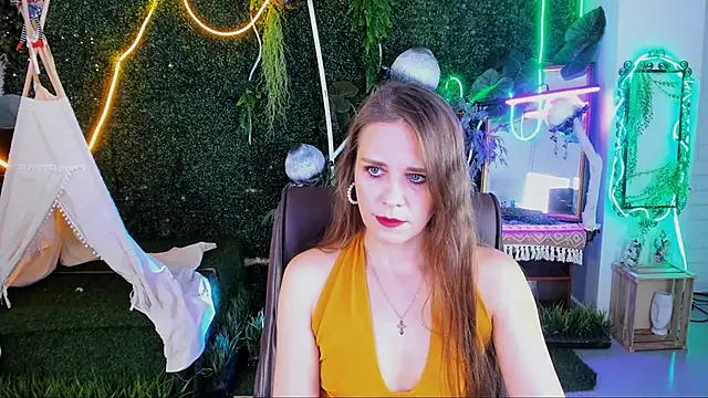 Snapshot of EmiliaBedy chatting on November 2025 09:06:02 AM EmiliaBedy online show from November 2025 09:06:02 AM