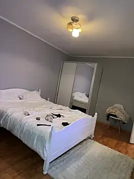 bunnythetailor online show from February 2025 07:03:01 PM