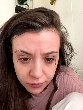 bunnythetailor online show from November 2025 01:33:02 PM