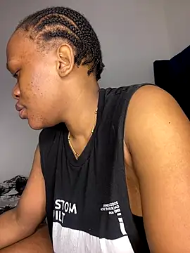 Snapshot of Boneca25 chatting on November 2025 05:54:01 AM Boneca25 online show from November 2025 05:54:01 AM