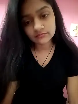 Snapshot of Tanu-00 chatting on December 2025 09:40:01 AM Tanu-00 online show from December 2025 09:40:01 AM