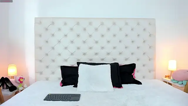 esmeralda06 online show from March 2025 02:59:02 PM