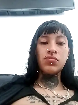 esmeralda06 online show from October 2025 02:47:02 PM