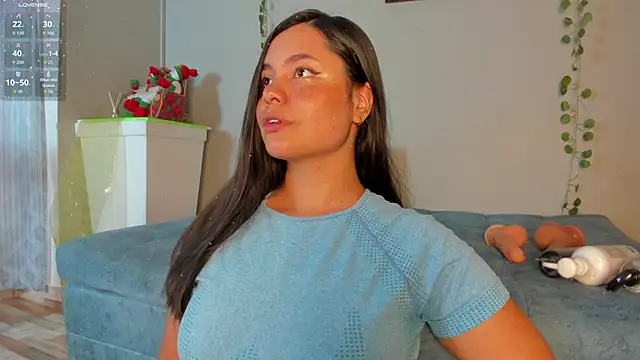 Snapshot of evaa_greey chatting on December 2025 08:02:02 PM evaa greey online show from December 2025 08:02:02 PM