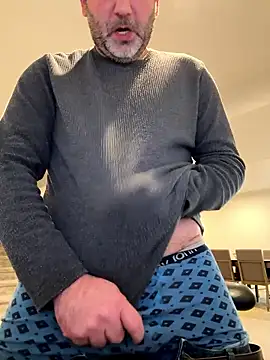 Snapshot of harrychest chatting on January 2026 03:06:01 PM harrychest online show from January 2026 03:06:01 PM