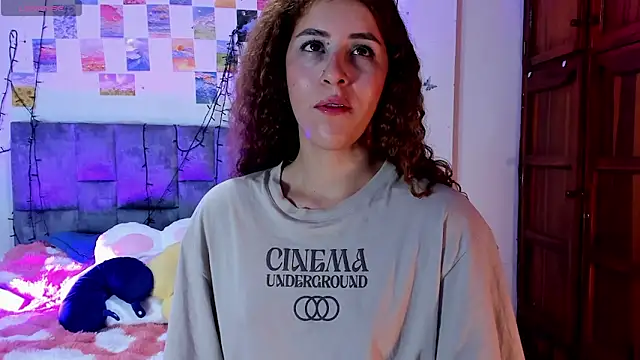 Snapshot of Isangel_ chatting on April 2026 03:13:02 AM Isangel online show from April 2026 03:13:02 AM