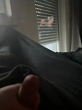 Snapshot of denjo111 chatting on February 2026 04:18:01 PM denjo111 online show from February 2026 04:18:01 PM