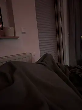 Snapshot of denjo111 chatting on April 2026 10:40:01 PM denjo111 online show from April 2026 10:40:01 PM