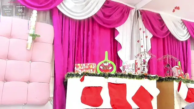 CanelaDevil  online show from November 2025 09:48:02 PM