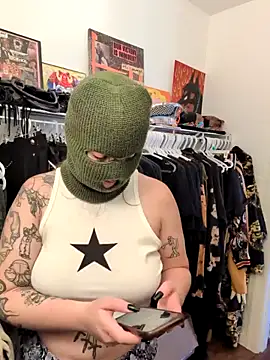 Snapshot of goblingirl888 chatting on October 2025 06:31:01 AM goblingirl888 online show from October 2025 06:31:01 AM