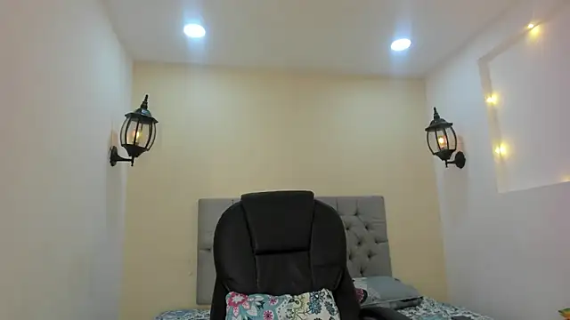 Dakkota Fox online show from October 2025 09:50:01 PM