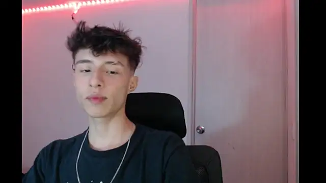 Juanmres online show from November 2025 03:39:01 AM