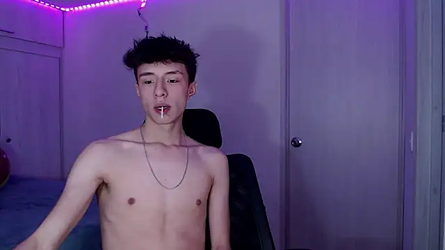 Snapshot of Juanmres chatting on March 2026 08:43:01 PM Juanmres online show from March 2026 08:43:01 PM