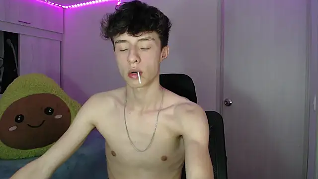 Snapshot of Juanmres chatting on April 2026 12:04:01 AM Juanmres online show from April 2026 12:04:01 AM