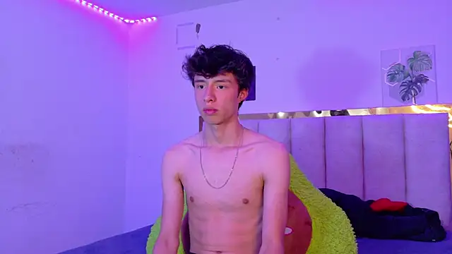 Snapshot of Juanmres chatting on May 2026 05:32:01 PM Juanmres online show from May 2026 05:32:01 PM