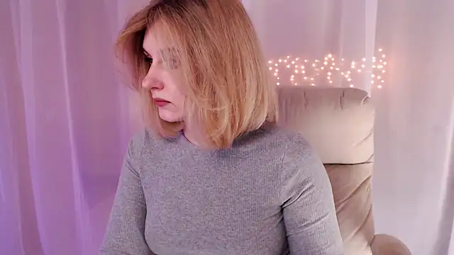 Snapshot of Freya_Celestial chatting on March 2025 05:35:02 PM Freya Celestial online show from March 2025 05:35:02 PM