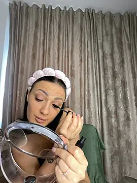 Snapshot of RaisaSalvi chatting on March 2026 09:21:02 AM RaisaSalvi online show from March 2026 09:21:02 AM