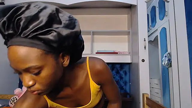 YoungDiva69 online show from February 2026 02:26:01 AM