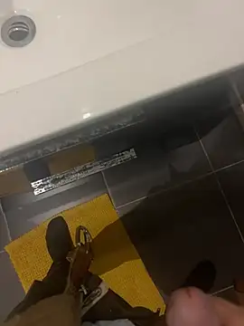 yannusgir33 online show from February 2026 10:17:01 PM