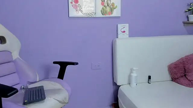 Rossi Mariana online show from March 2025 03:35:01 PM