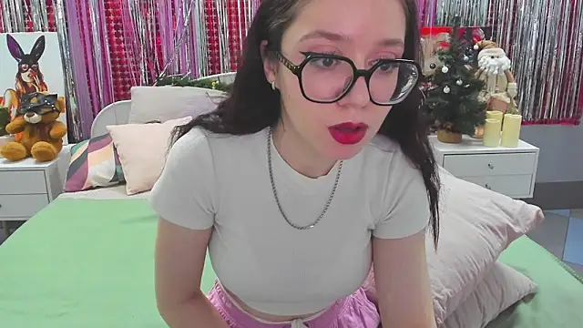 Snapshot of Alikka_Shykitty chatting on February 2025 09:00:02 AM Alikka Shykitty online show from February 2025 09:00:02 AM