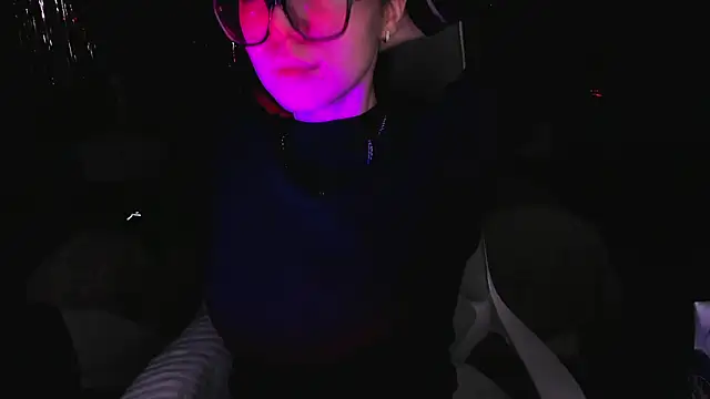 Snapshot of Alikka_Shykitty chatting on March 2025 01:15:02 PM Alikka Shykitty online show from March 2025 01:15:02 PM