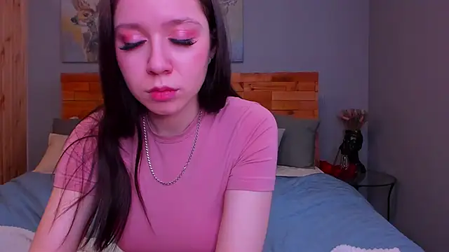 Snapshot of Alikka_Shykitty chatting on March 2025 05:33:01 AM Alikka Shykitty online show from March 2025 05:33:01 AM