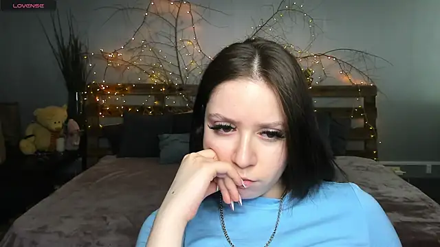 Snapshot of Alikka_Shykitty chatting on March 2025 10:26:01 AM Alikka Shykitty online show from March 2025 10:26:01 AM