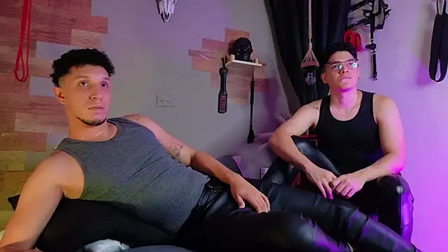 AngeloColleen online show from November 2025 05:26:01 PM