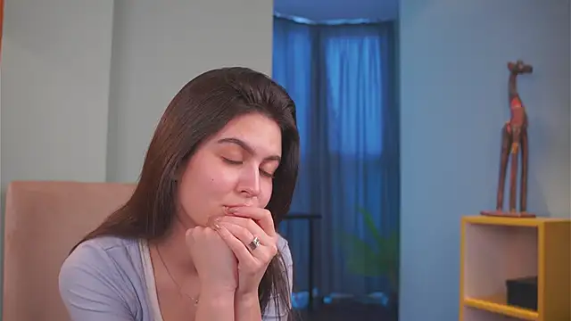 Snapshot of KennaVorn chatting on January 2025 10:02:01 AM KennaVorn online show from January 2025 10:02:01 AM