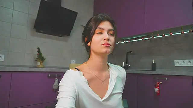 Snapshot of KennaVorn chatting on February 2025 06:26:02 AM KennaVorn online show from February 2025 06:26:02 AM