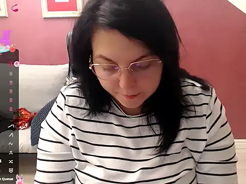 Wetandnaughtyxx online show from February 2026 10:07:02 AM