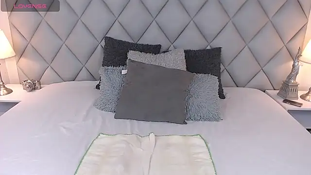 Snapshot of LalyCastro chatting on February 2025 07:30:01 PM LalyCastro online show from February 2025 07:30:01 PM