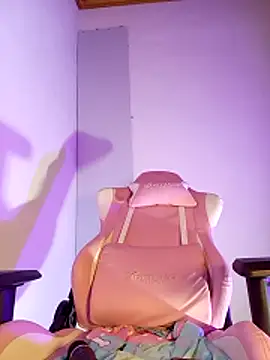 Snapshot of -Nicol chatting on February 2025 10:18:02 AM -Nicol online show from February 2025 10:18:02 AM