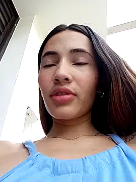 Snapshot of -Nicol chatting on February 2025 01:33:01 PM -Nicol online show from February 2025 01:33:01 PM