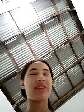 Snapshot of -Nicol chatting on September 2025 10:03:02 AM -Nicol online show from September 2025 10:03:02 AM