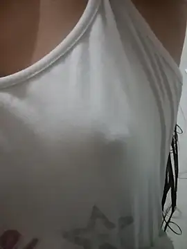 Snapshot of -Nicol chatting on October 2025 10:05:02 AM -Nicol online show from October 2025 10:05:02 AM