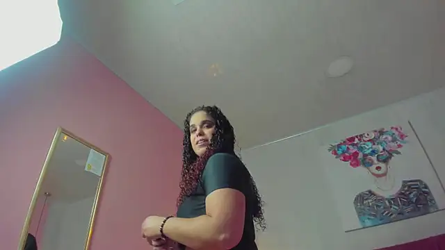 Snapshot of ninna_curly chatting on February 2025 04:38:02 AM ninna curly online show from February 2025 04:38:02 AM