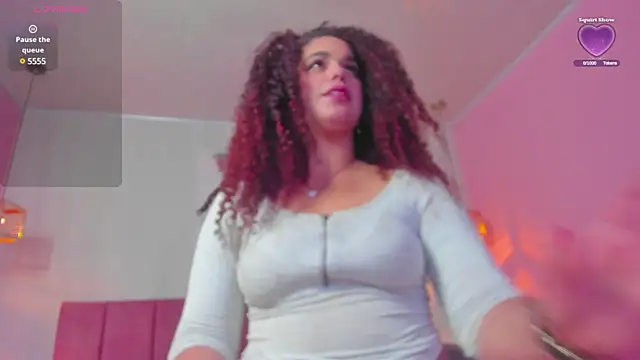 Snapshot of ninna_curly chatting on February 2025 08:03:01 AM ninna curly online show from February 2025 08:03:01 AM