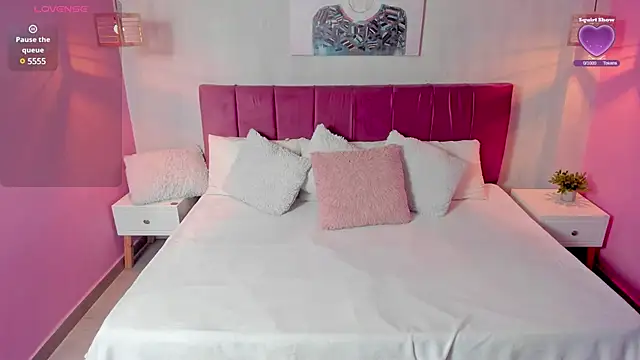 Snapshot of ninna_curly chatting on March 2025 04:08:02 AM ninna curly online show from March 2025 04:08:02 AM