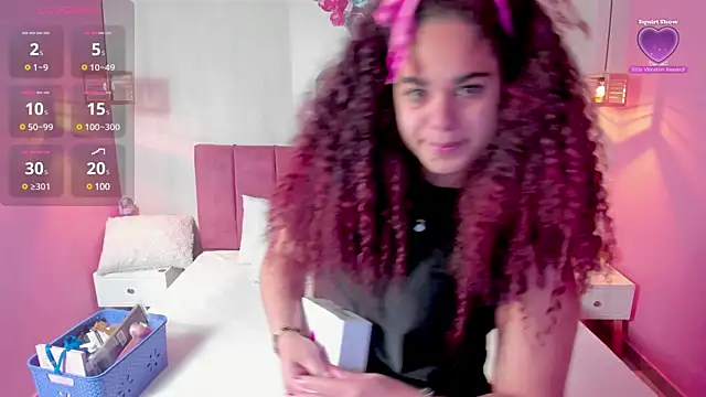 Snapshot of ninna_curly chatting on March 2025 04:13:01 AM ninna curly online show from March 2025 04:13:01 AM