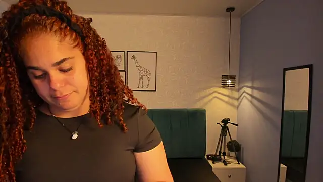 Snapshot of ninna_curly chatting on September 2025 09:26:02 PM ninna curly online show from September 2025 09:26:02 PM